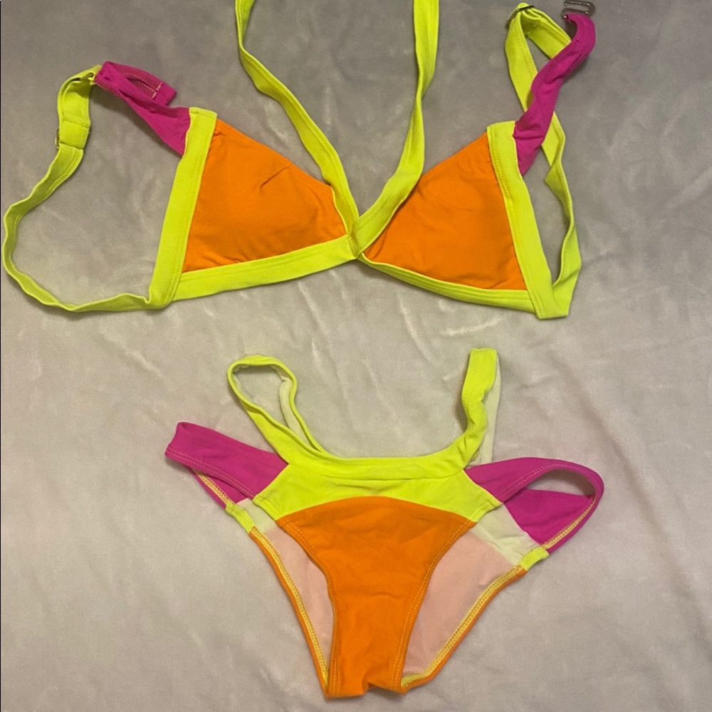 NEW Color block two piece